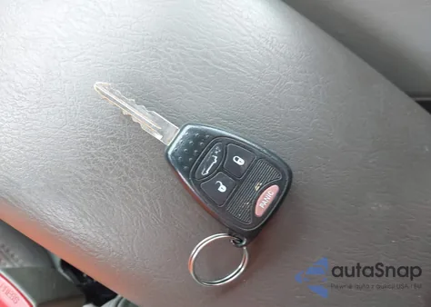 2005 Jeep Liberty Limited Edition из США, поврежденный, VIN 1J4GL58K25W594873